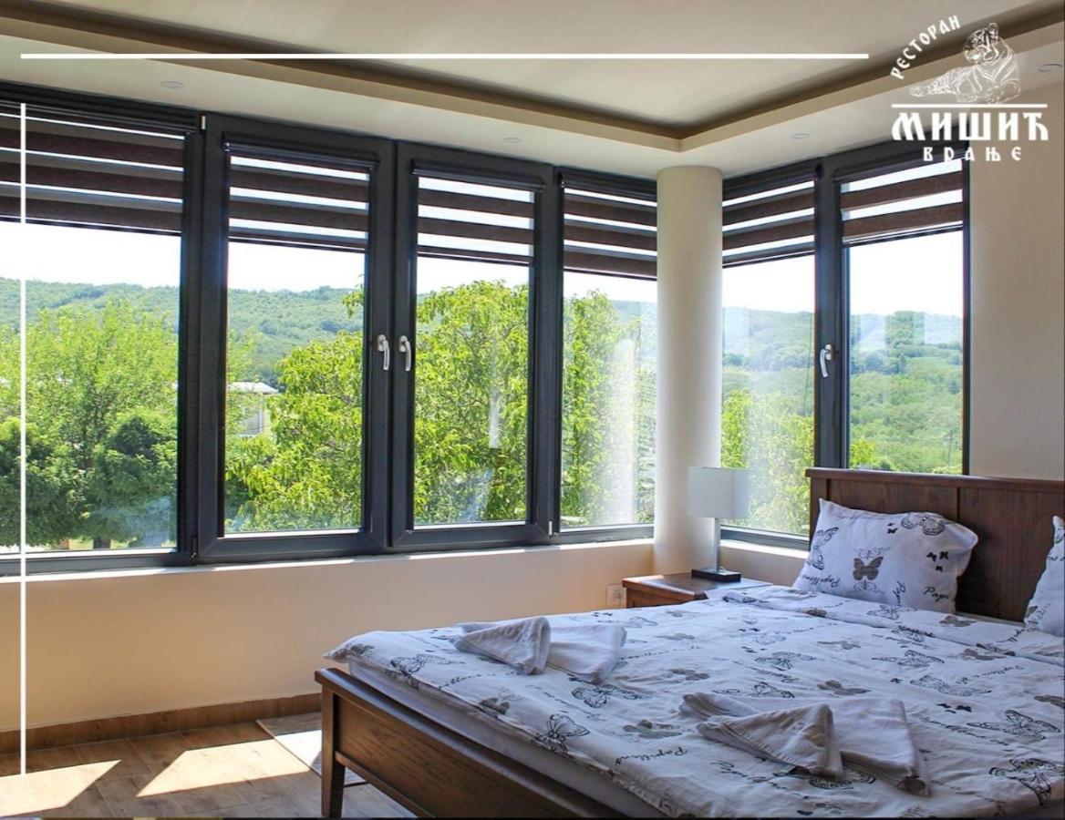 Zoo Misic Prenociste Hotel Vranje Exterior foto